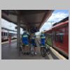 01-Wir fahren Ihm entgegen_WO Bahnhof.jpg